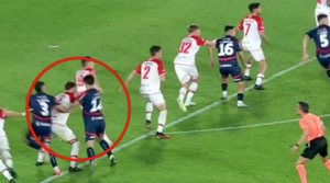 Versus / La agresión a Lucas Quintana en la que Cerro Porteño pidió penal