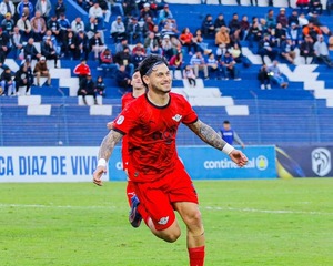 Por dejar los puntos en La Huerta: Libertad recibe a River Plate - trece