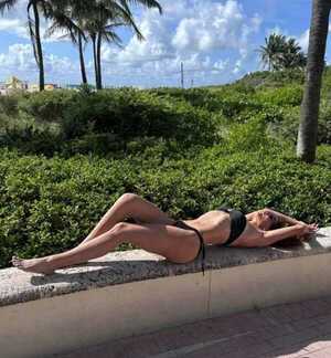 Popular / ¡Rossana Beltrán presumió sus curvas en Miami Beach!