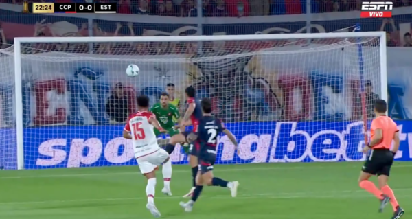 Versus / ¡Era un golazo de Arzamendia! La espectacular tapada de Alexis Martín Arias