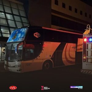 BUS CON PASAJEROS PARAGUAYOS INTERCEPTADO EN CURITIBA CON MÁS DE UNA TONELADA DE MARIHUANA - «TVS DIGITAL»