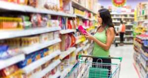 La Nación / Vuelven a encontrar productos vencidos en sucursales del minimercado suspendido