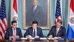 Canciller firma acuerdo con Marco Rubio sobre refugiados