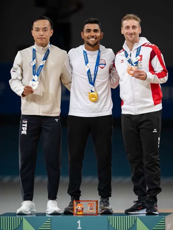 Paraguay hace historia: Julio Mirena, campeón mundial en patinaje de velocidad - Polideportivo - ABC Color
