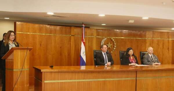 La Nación / Homenaje a la niñez paraguaya: coordinación de Juzgados de la Niñez realizó acto en Palacio de Justicia
