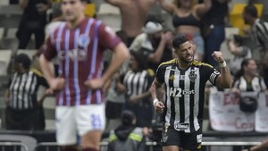 Hulk pone a soñar al Mineiro con los cuartos de final