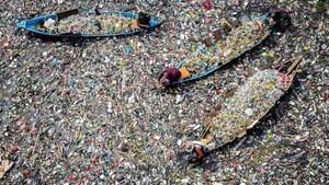 Contrarreloj, procuran forjar un tratado global contra polución plástica