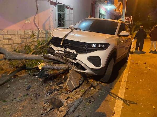 Video: periodista alcoholizado protagoniza choque de vehículo en Asunción - Policiales - ABC Color
