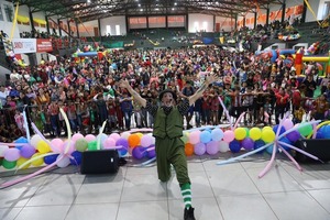 Miles de niños disfrutaron de juegos y espectáculos en la Gobernación del Alto Paraná - ADN Digital