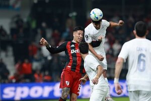 Versus / Los sólidos números de Robert Rojas contra River Plate