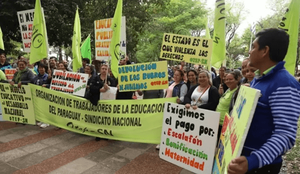 Docentes anuncian paro nacional de 48 horas por salarios - Noticiero Paraguay