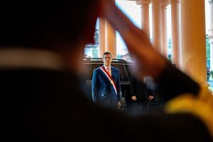 Santiago Peña: presidente de los negocios, no del pueblo