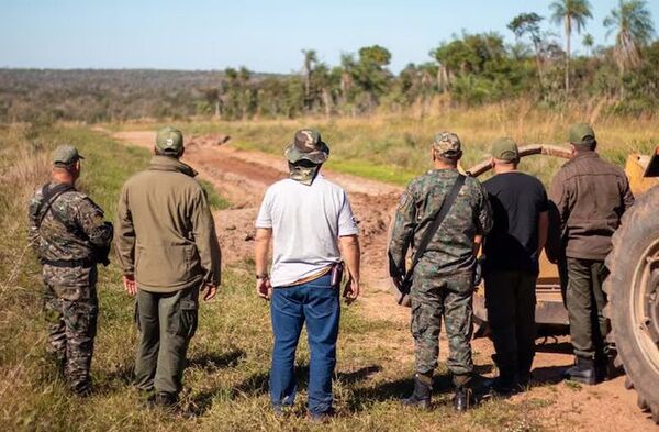 Popular / Eliminan pistas clandestina en una reserva natural de Concepción