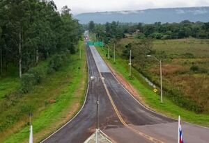 Popular / Encapuchados entran a robar en una Municipalidad en pleno feriado