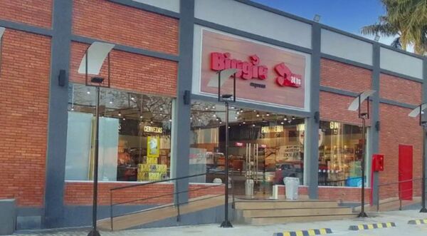 Laboralista cuestiona suspensión de contratos en Biggie: “El riesgo empresario es intransferible”