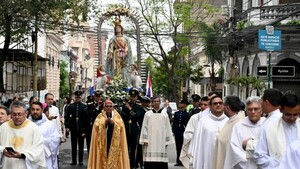 Militares hicieron desviar la procesión de la Virgen de la Asunción, la Mariscala