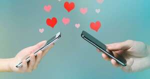 La Nación / Las relaciones formadas en internet muestran menor satisfacción y compromiso emocional