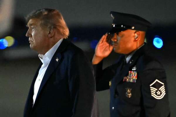 Opositores a Trump planean unas 200 protestas contra el cambio del mapa electoral en Texas - Mundo - ABC Color