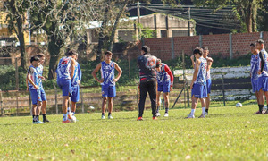 Ovetense FC se estrena ante su gente con la mente puesta en un nuevo triunfo - OviedoPress