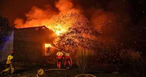 Diario HOY | España consumida por incendios forestales en el noroeste y el oeste