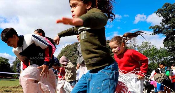 Precandidato Oscar González agasajará a más de 5 mil niños por su día | DIARIO PRIMERA PLANA