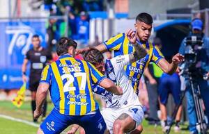 Luqueño vence a su “sombra” y se mete en la pelea •