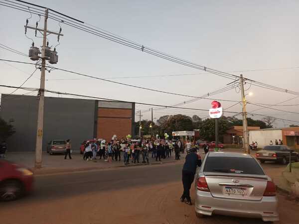 Popular / ¡Justicia para Romina!: Familiares de suboficial rechazan suicidio