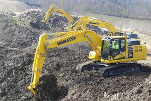 Automaq impulsa el progreso en Paraguay con la excavadora Komatsu PC210LC-10M0: potencia y eficiencia al máximo - Amigo Camionero