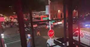 La Nación / Domingo mortal: tres muertos y ocho heridos es el saldo de un violento tiroteo en Brooklyn