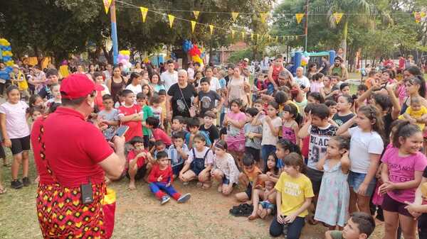 Popular / ¡Leones de Fernando de la Mora festejaron así el día del Niño!