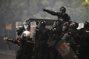 Presidente serbio anuncia medidas severas contra manifestantes tras disturbios