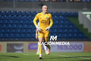 Versus / Facundo Insfrán: "Un debut en Olimpia siempre pesa, es el club más grande del país"