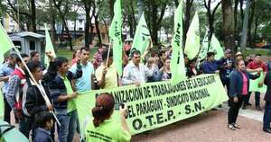 La Nación / Docentes inician este lunes huelga a nivel nacional en reclamo de mejora salarial