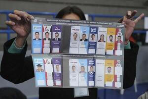 Bolivia: Primeros resultados del exterior dan ventaja a Quiroga