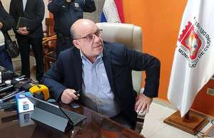 Interventor de CDE defiende informe y dice que violentaron su oficina - Política - ABC Color
