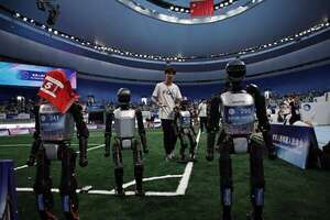 Juegos Mundiales de Robots Humanoides cierran con polémicas y momentos únicos - Tecnología - ABC Color