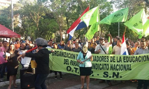 Paro docente: Titular del MEC habla de voluntad del gobierno y docentes lo acusan de “mentiroso” - OviedoPress
