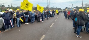 Docentes se manifiestan en Encarnación contra proyecto de jubilación y exigen aumento salarial