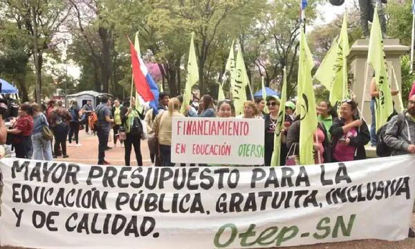 Huelga de maestros: Titular del MEC habla de voluntad para acuerdo y gremio lo califica de “mentiroso” – Prensa 5