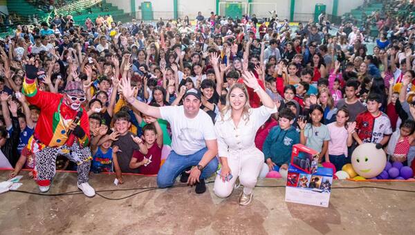 Miles de niños celebraron su día en el Polideportivo Tupa Ra’y de Carmen del Paraná