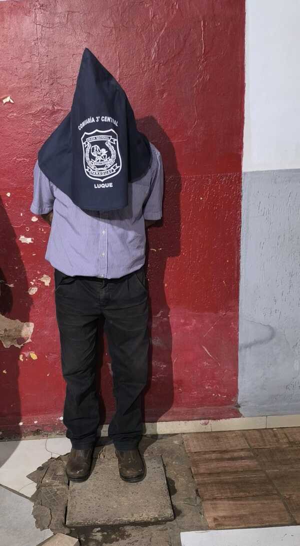 Popular / Por celos, le amenazó y mostró su ma’erä a su vecino