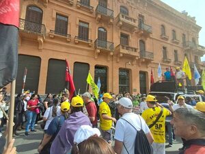 Exministro del MEC pide apoyar reclamos de profesores - Portal Digital Cáritas Universidad Católica