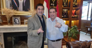 Ralo Aveiro lanza su candidatura a la intendencia de Mariano Roque Alonso por fuera de la ANR