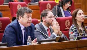 Ministro defendió la fusión de la SENATUR y el Viceministerio de Minas