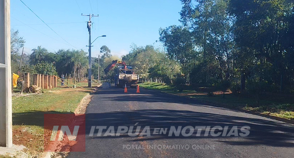 AVANZAN LAS OBRAS DE ASFALTADO EN EL BARRIO SAN PEDRO DE TRINIDAD