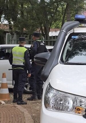 Popular / Detienen a poli sospechoso de espionaje en la Municipalidad de Ciudad del Este