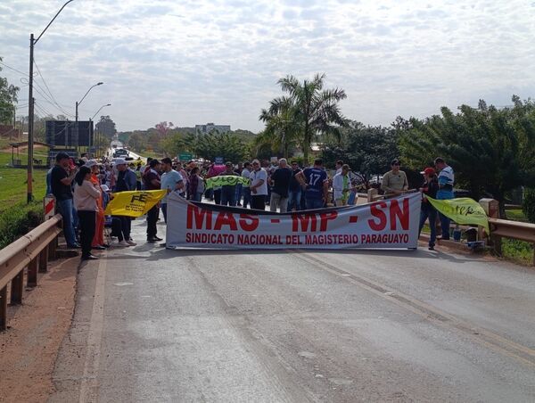 OTEP-SN anuncia más cierre de puente en Yby Yaú como parte de la movilización docente - Concepción al Día