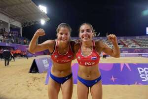 Asu2025: Fio y Denisse, con vertiginoso arranque en el vóley playa sumando dos victorias al hilo - Polideportivo - ABC Color