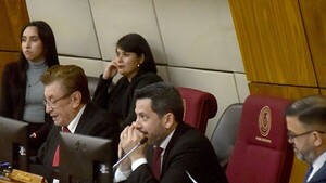 Mayoría cartista hoy destituiría al intendente de CDE, Miguel Prieto