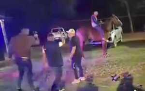 Popular / (VIDEO) Investigan a involucrados en disparos al aire en San Pedro del Paraná